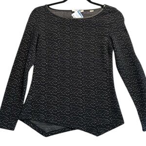 🟢 3/$30 Tart black with white long sleeve top NEW size XS cute keyhole opening